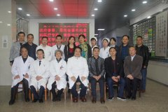 省政府参事室联合夏小中医院开展精准扶贫活动